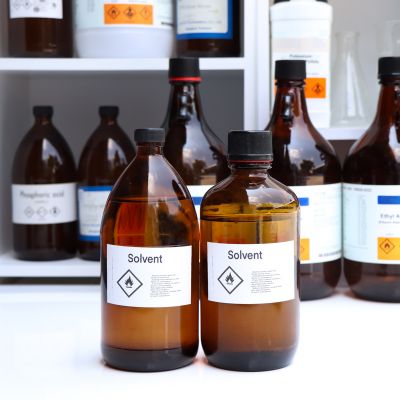 thiet bi bay hoi xu ly nuoc thai Hóa chất – dung môi Axit / bazơ / muối vô cơ